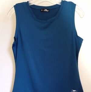 Crane teal blue workout tank with mesh hemline women's size small